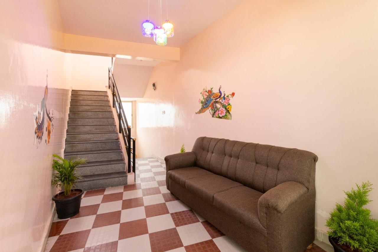 OYO68852 M.r小屋 班加罗尔 外观 照片